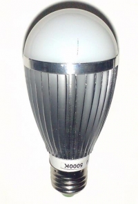 Светодиодная лампа Е27 12 вольт 7Вт